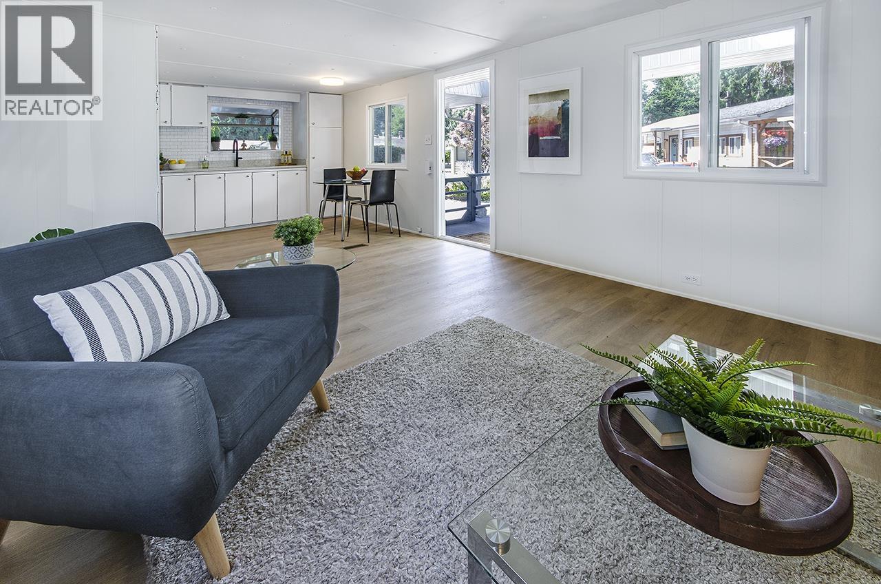 Photo 10 of 422 Raindance Crescent, West Vancouver BC