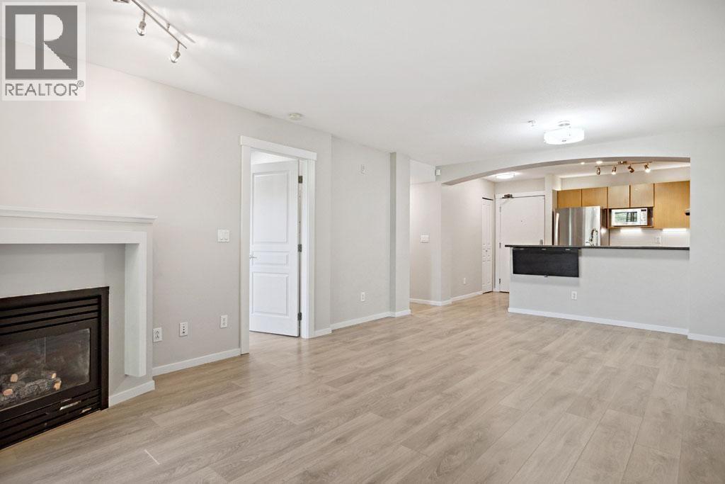 Photo 11 of 101 9329 University Crescent, Burnaby BC