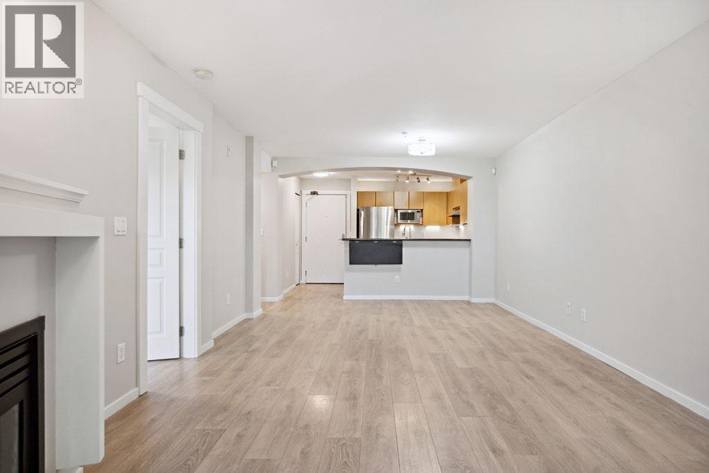 Photo 12 of 101 9329 University Crescent, Burnaby BC