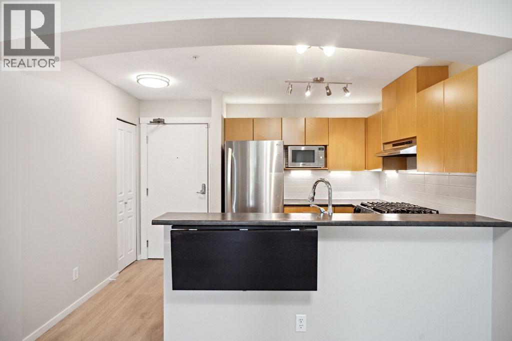Photo 15 of 101 9329 University Crescent, Burnaby BC