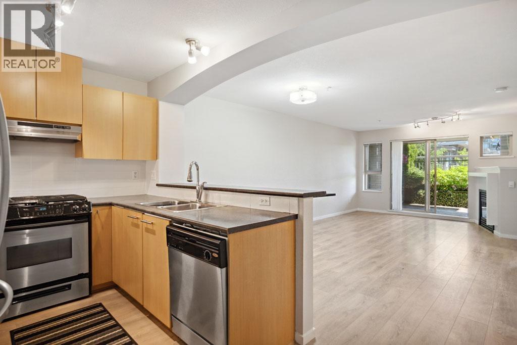 Photo 17 of 101 9329 University Crescent, Burnaby BC