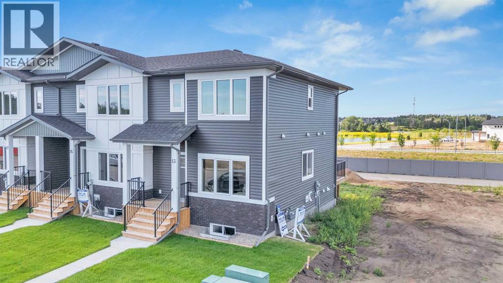 Photo 21 of 13 Gray Close, Sylvan Lake AB