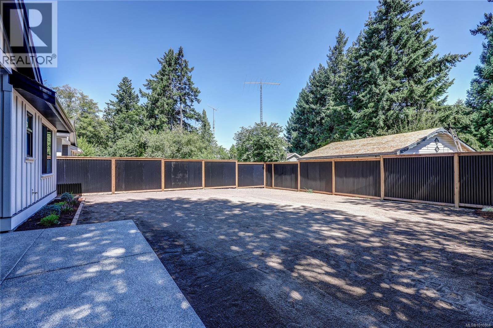 Photo 20 of 430 Craig St, Parksville BC