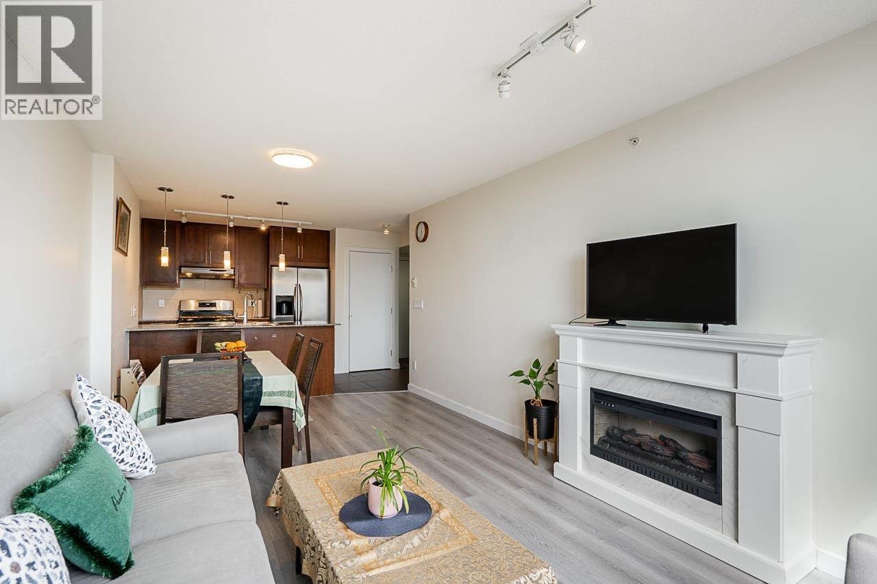 Photo 5 of 2301 7088 Salisbury Avenue, Burnaby BC
