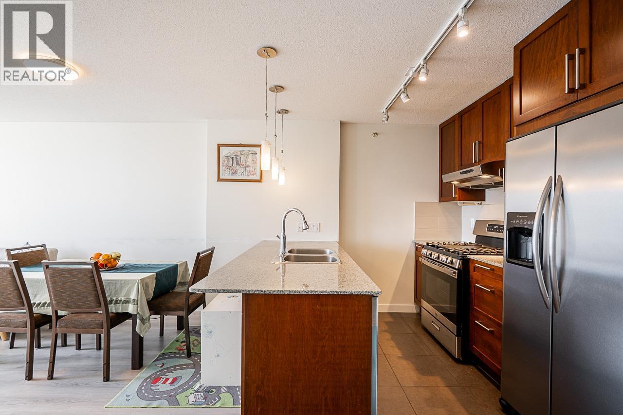 Photo 7 of 2301 7088 Salisbury Avenue, Burnaby BC