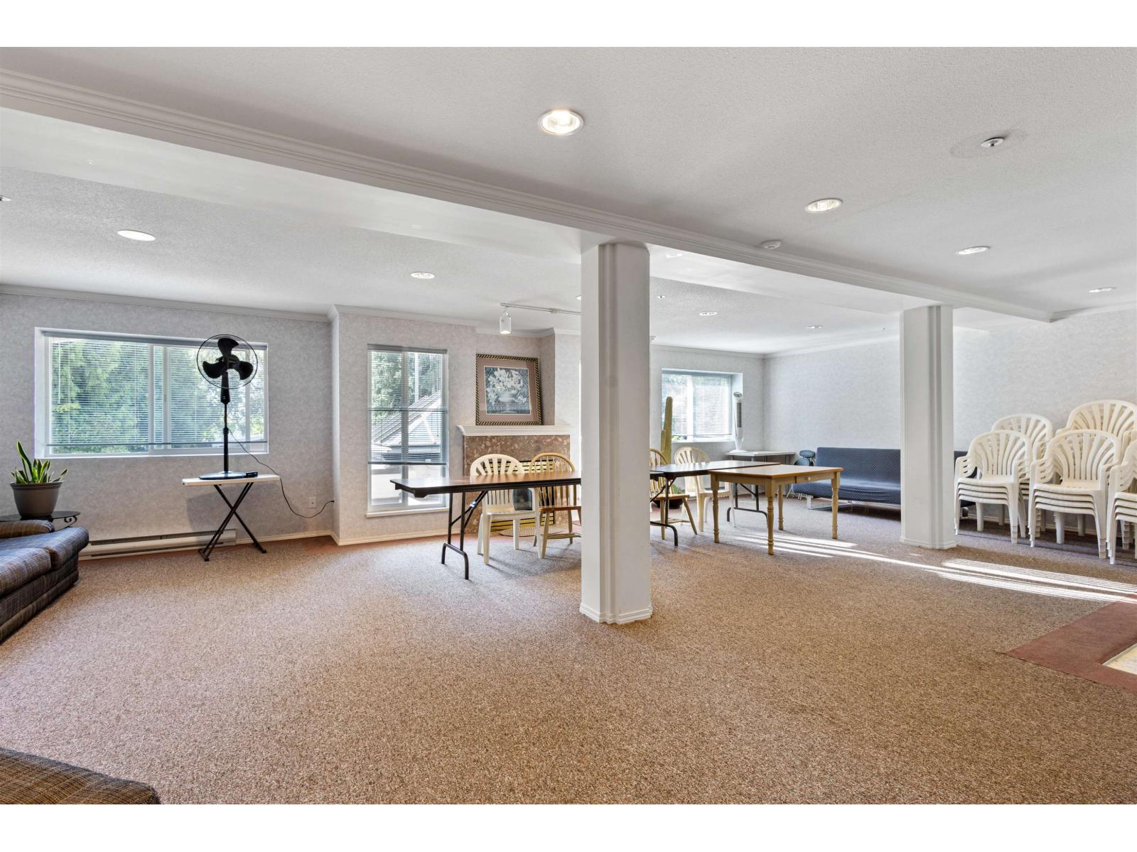 Photo 27 of 206 2526 Lakeview Crescent, Abbotsford BC