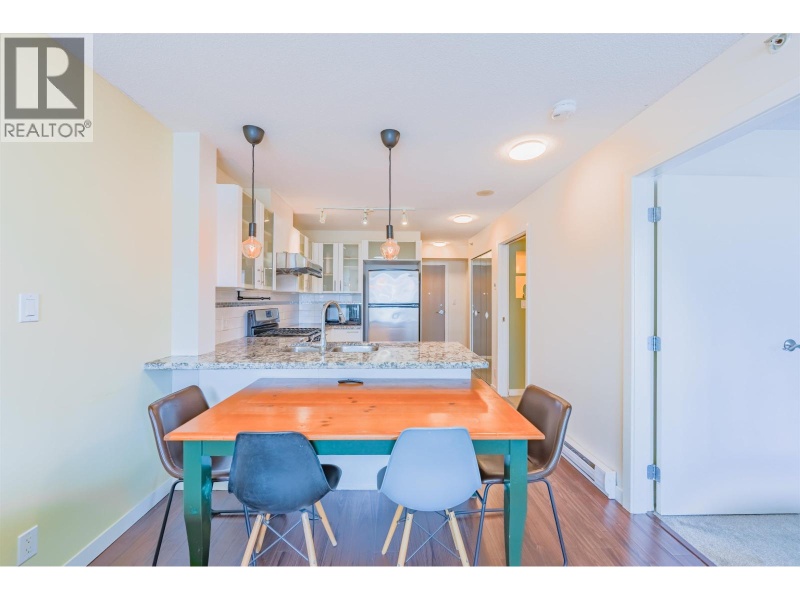 Photo 6 of 511 7888 Saba Road, Richmond BC