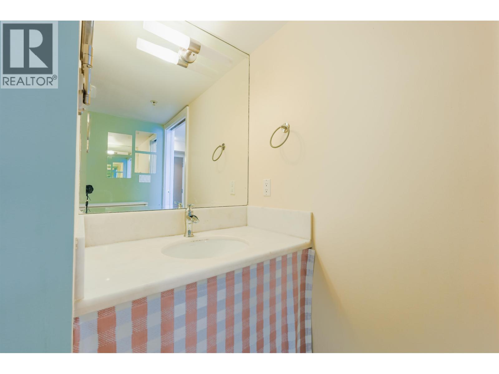 Photo 24 of 511 7888 Saba Road, Richmond BC