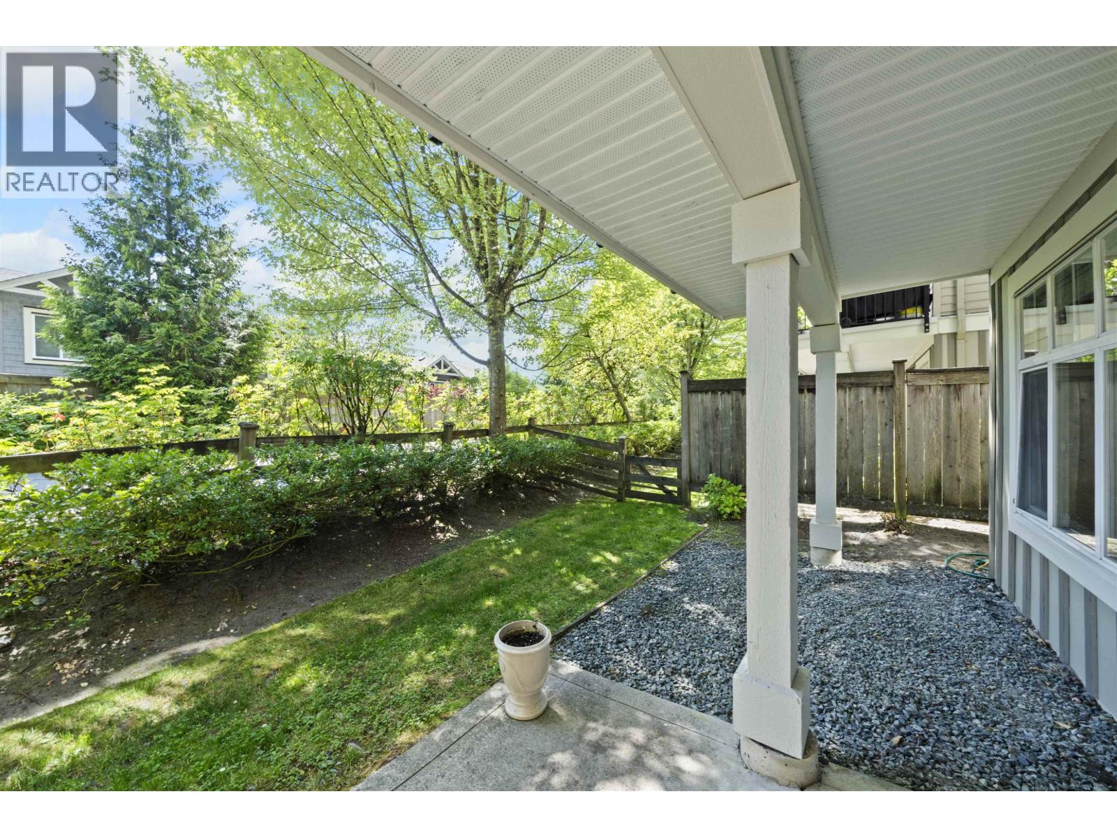 Photo 26 of 2 11282 Cottonwood Drive, Maple Ridge BC