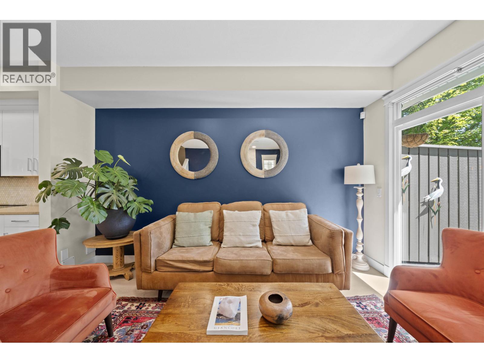 Photo 10 of 2 11282 Cottonwood Drive, Maple Ridge BC