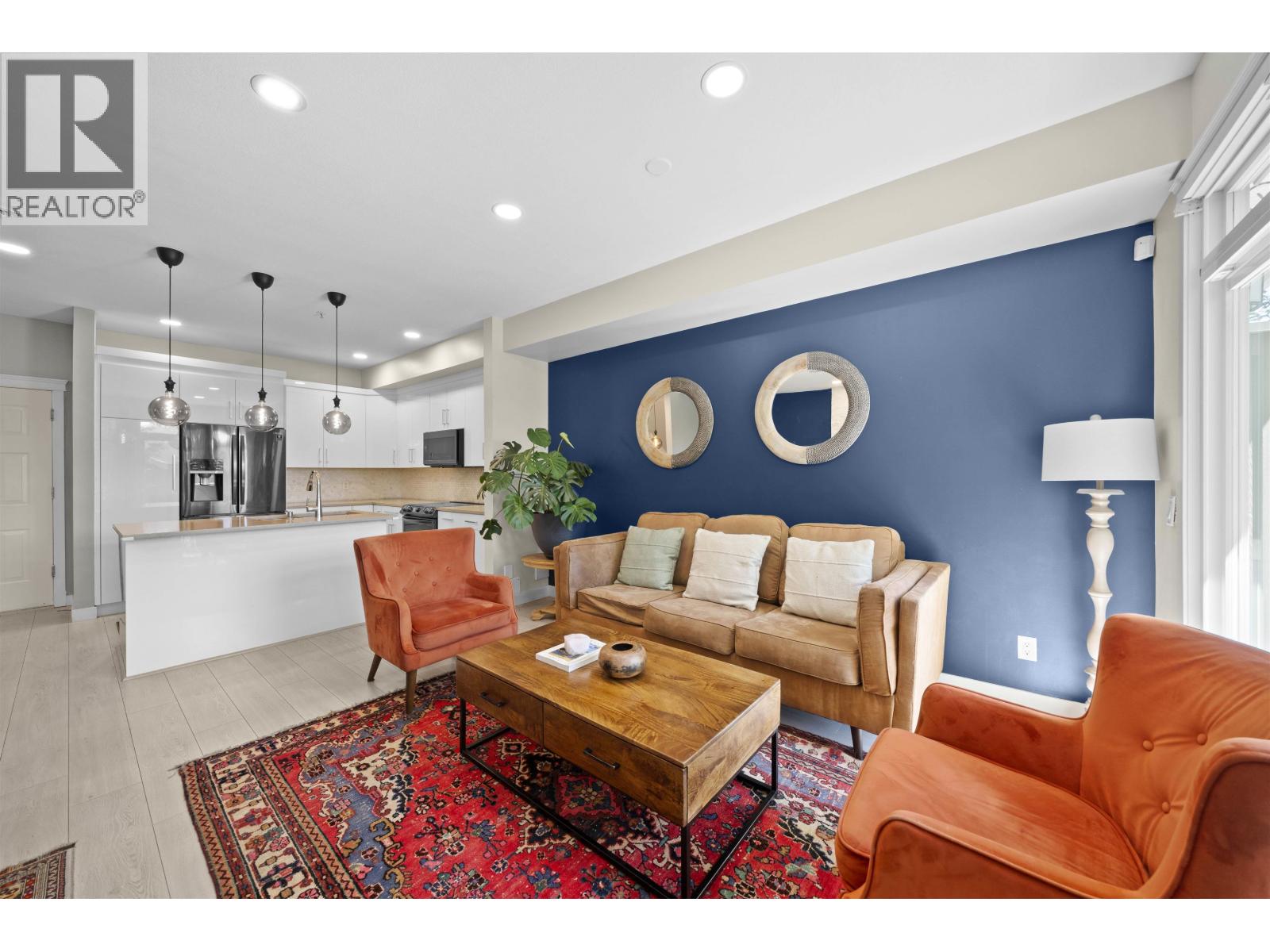 Photo 11 of 2 11282 Cottonwood Drive, Maple Ridge BC