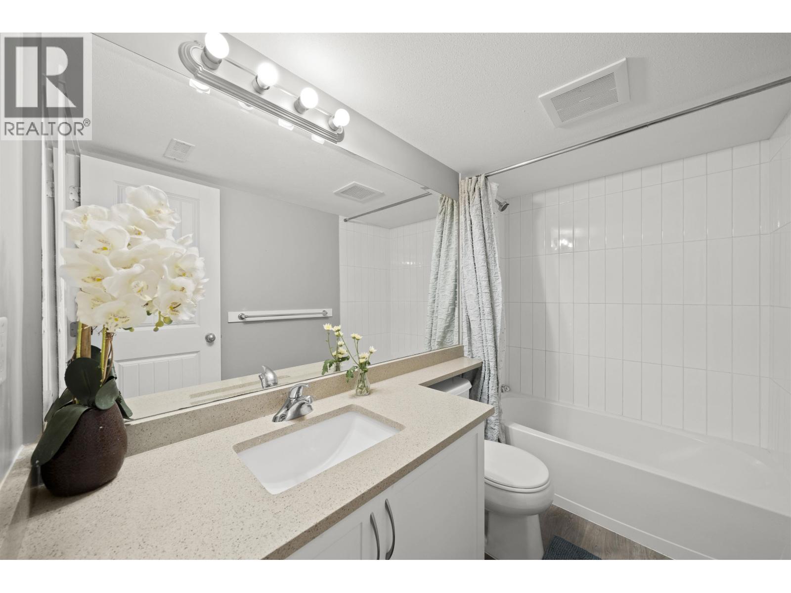 Photo 24 of 2 11282 Cottonwood Drive, Maple Ridge BC