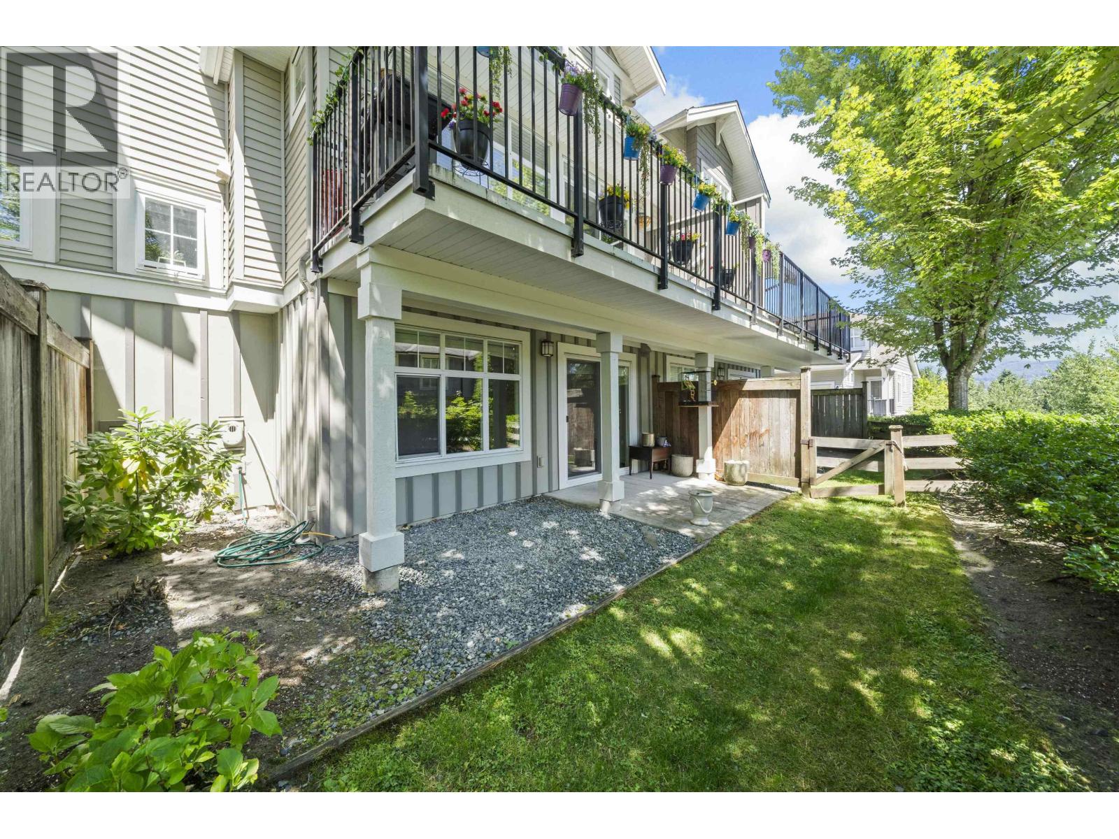 Photo 27 of 2 11282 Cottonwood Drive, Maple Ridge BC