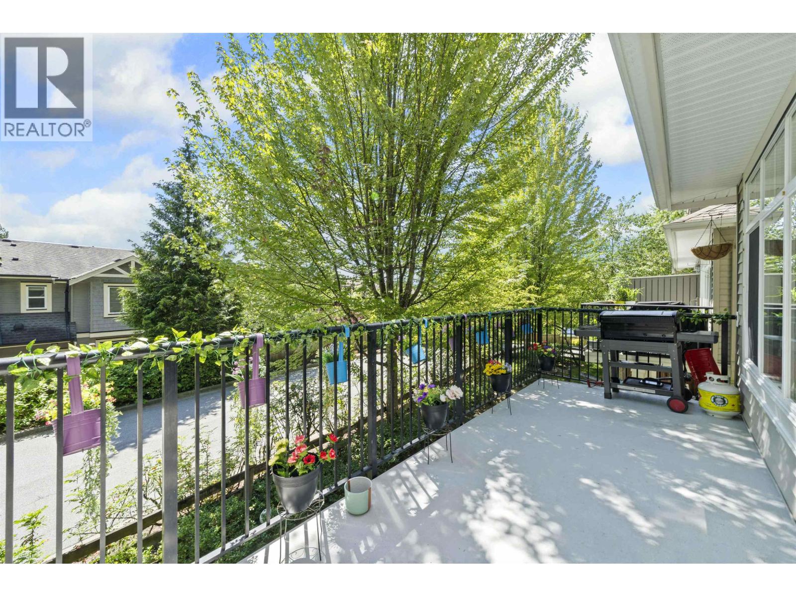 Photo 13 of 2 11282 Cottonwood Drive, Maple Ridge BC