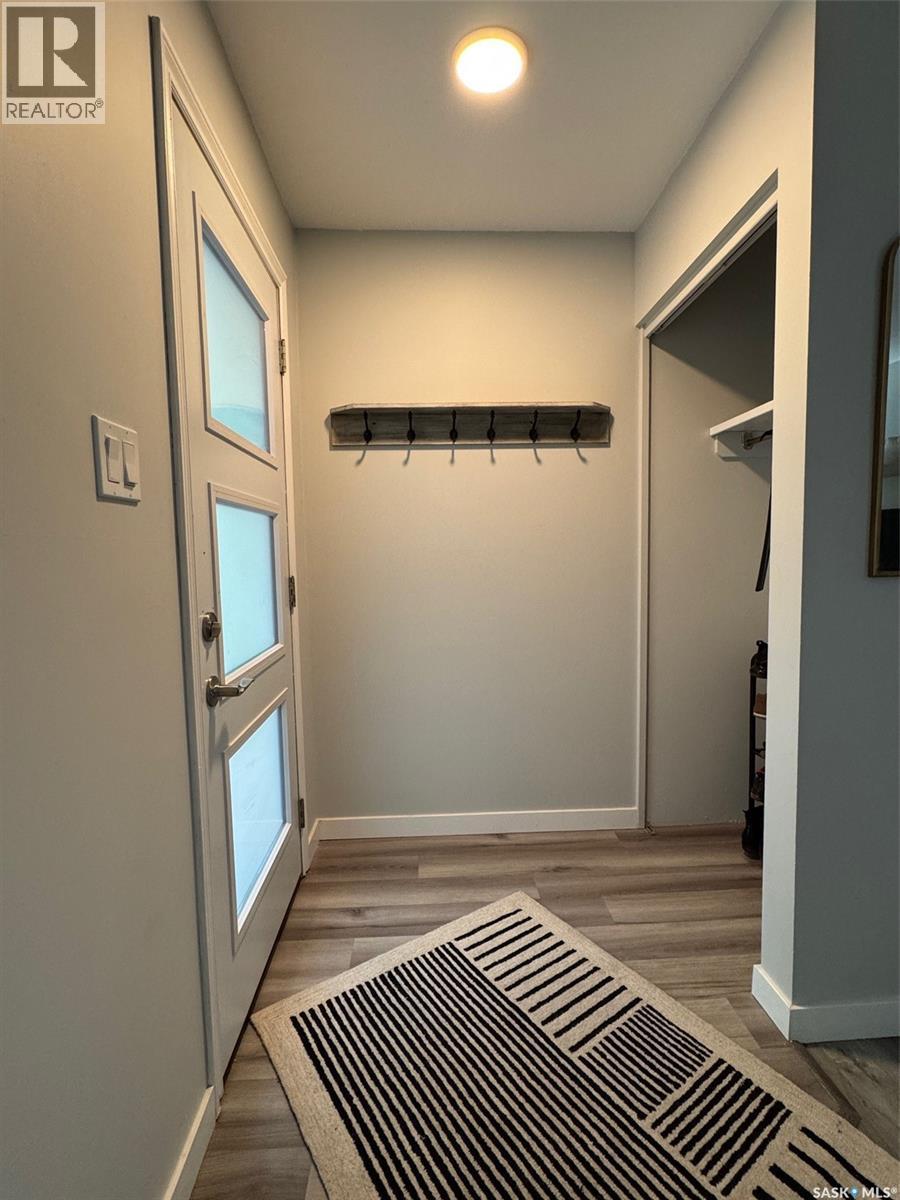 Photo 4 of 3107 7th Avenue E, Regina SK