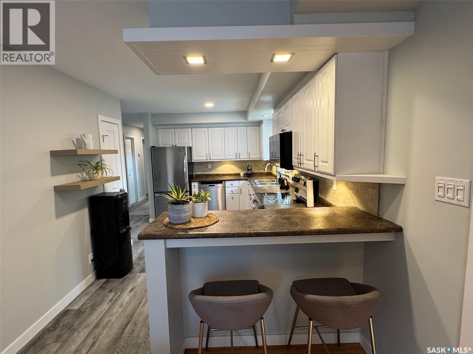 Photo 11 of 3107 7th Avenue E, Regina SK