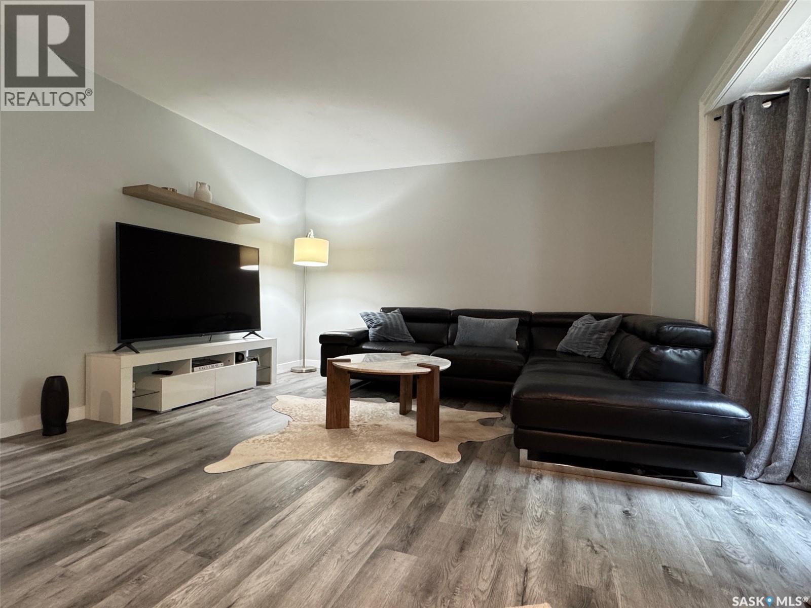 Photo 7 of 3107 7th Avenue E, Regina SK