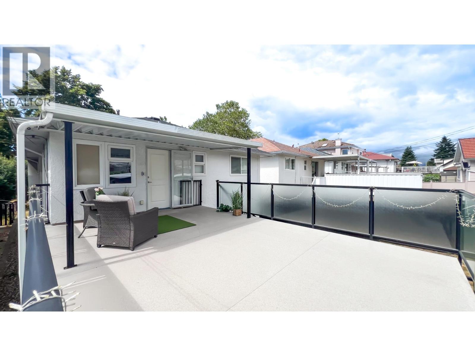 Photo 30 of 6656 Butler Street, Vancouver BC