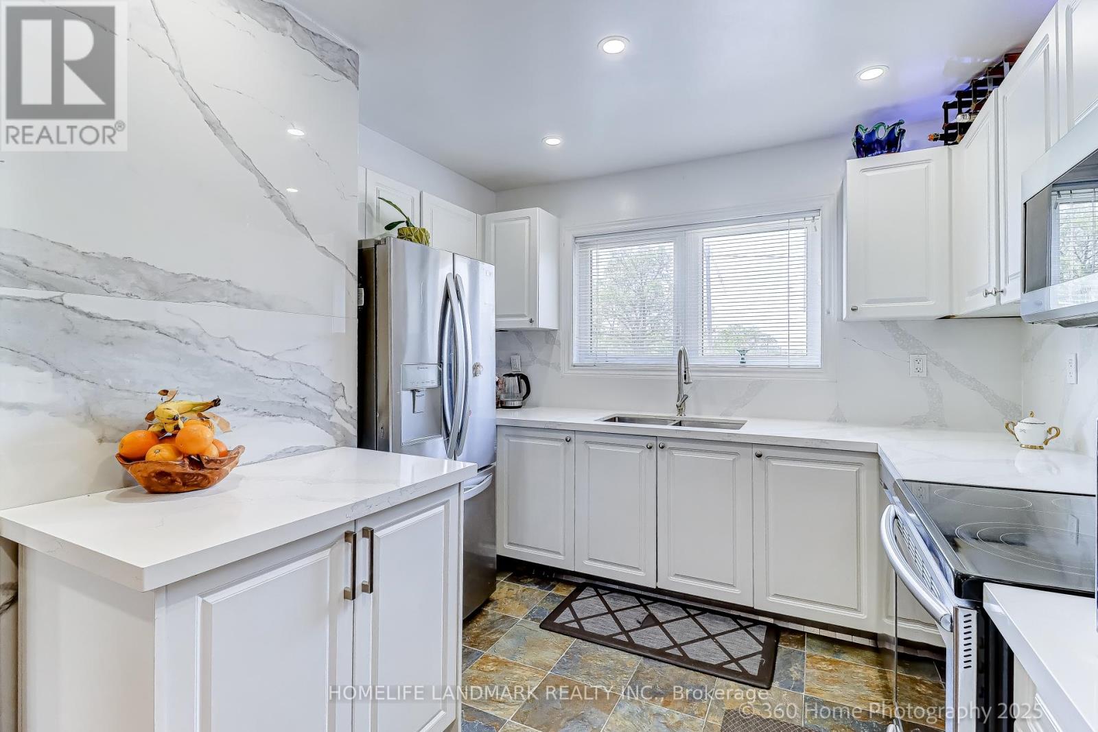 Photo 6 of 3 361 Birchmount Road, Toronto ON
