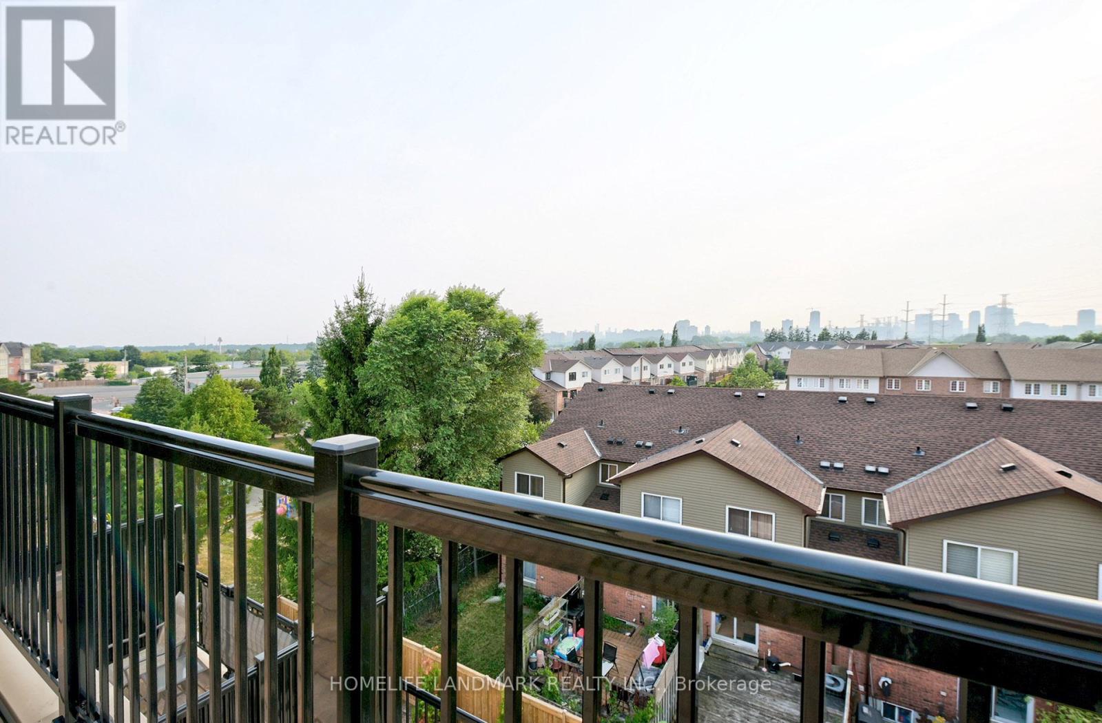 Photo 21 of 30 Case Ootes Drive, Toronto ON