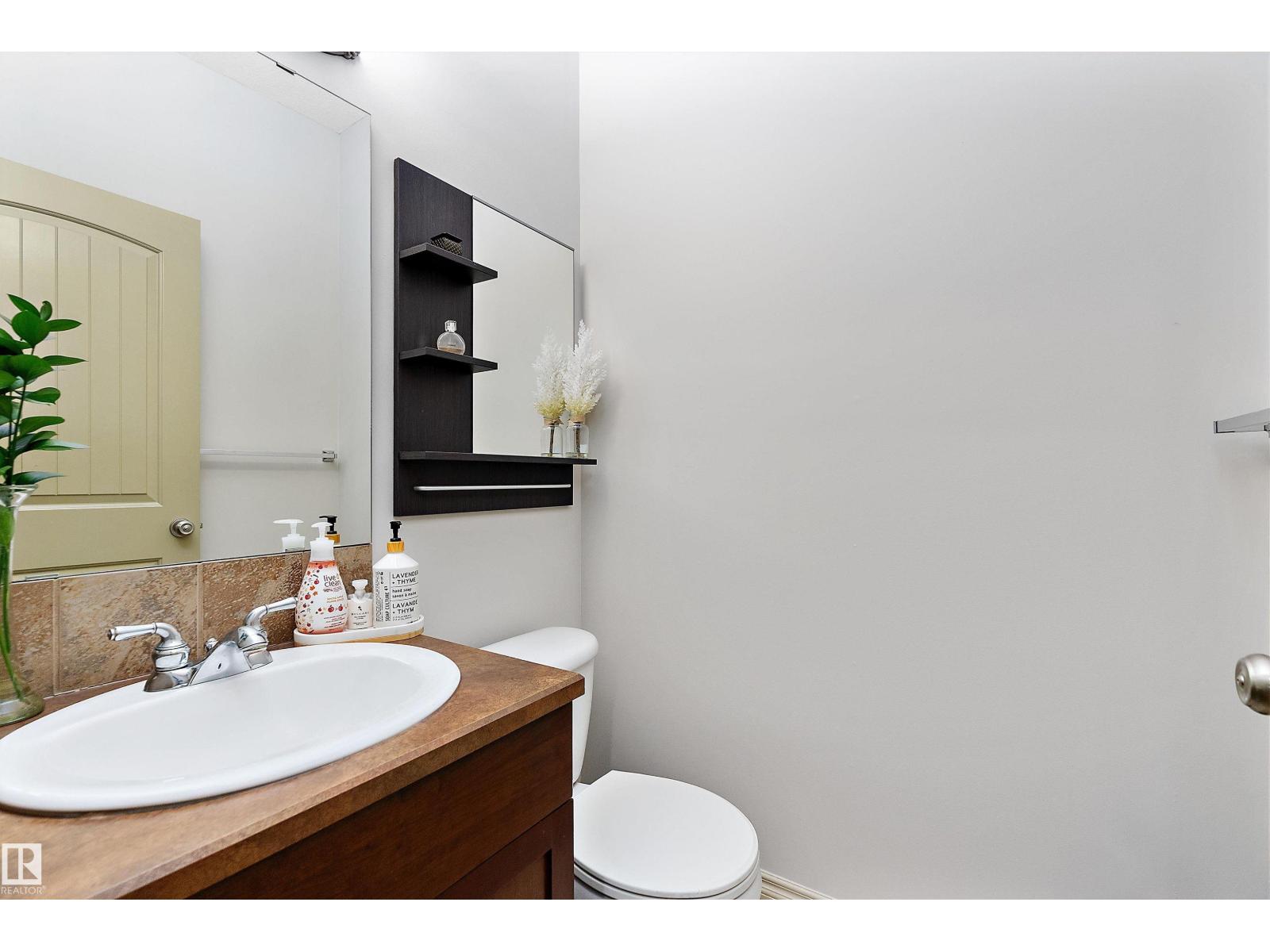 Photo 8 of 3411 Macneil Link Li Nw, Edmonton AB