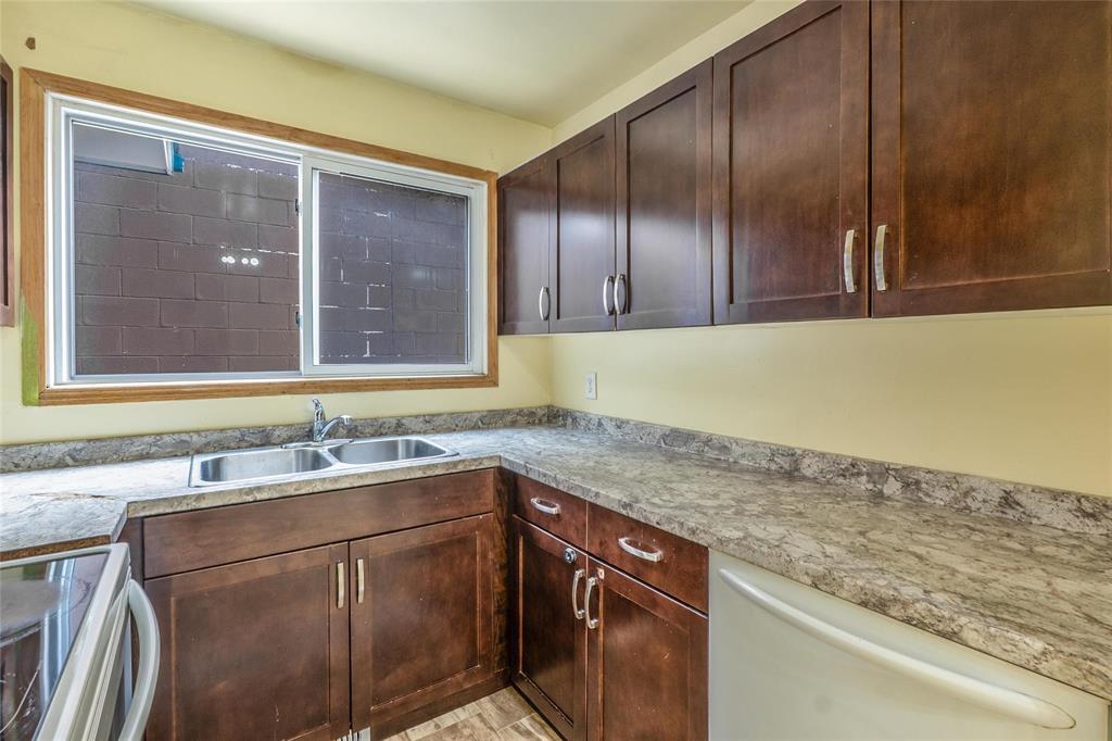 Photo 11 of 362 St Annes Road, Winnipeg MB
