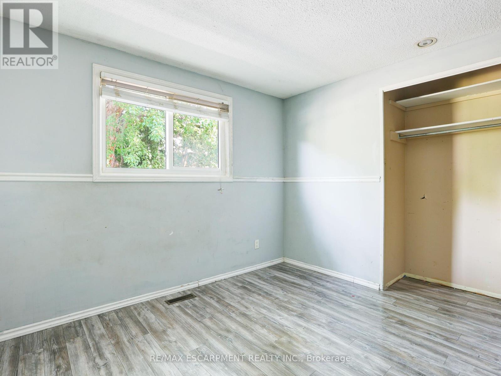 Photo 31 of 169 Pinedale Drive, Kitchener ON
