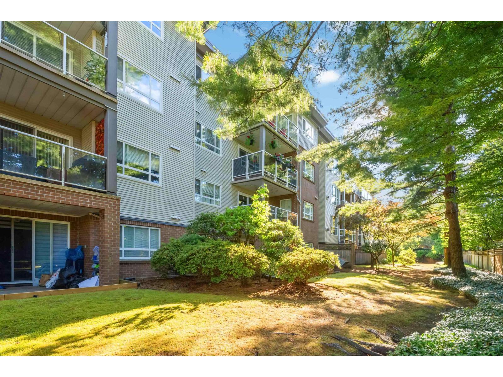 Photo 26 of 405 15885 84 Avenue, Surrey BC