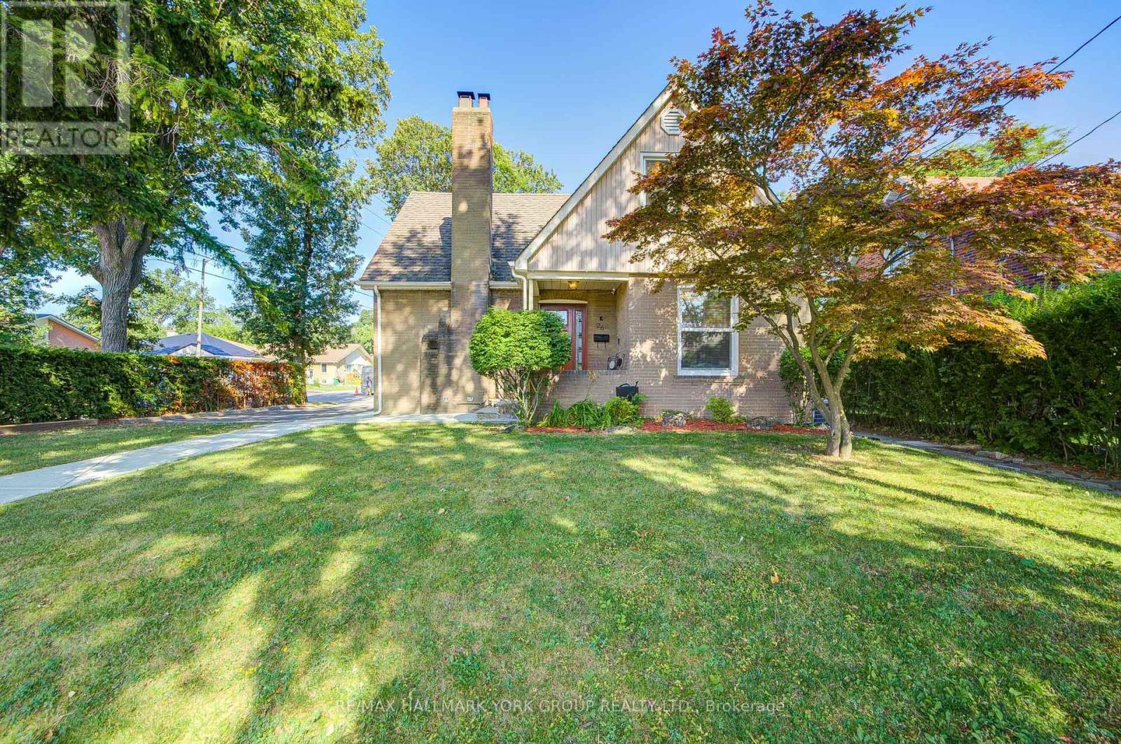 Photo 43 of 26 Gregory Street, Brampton ON