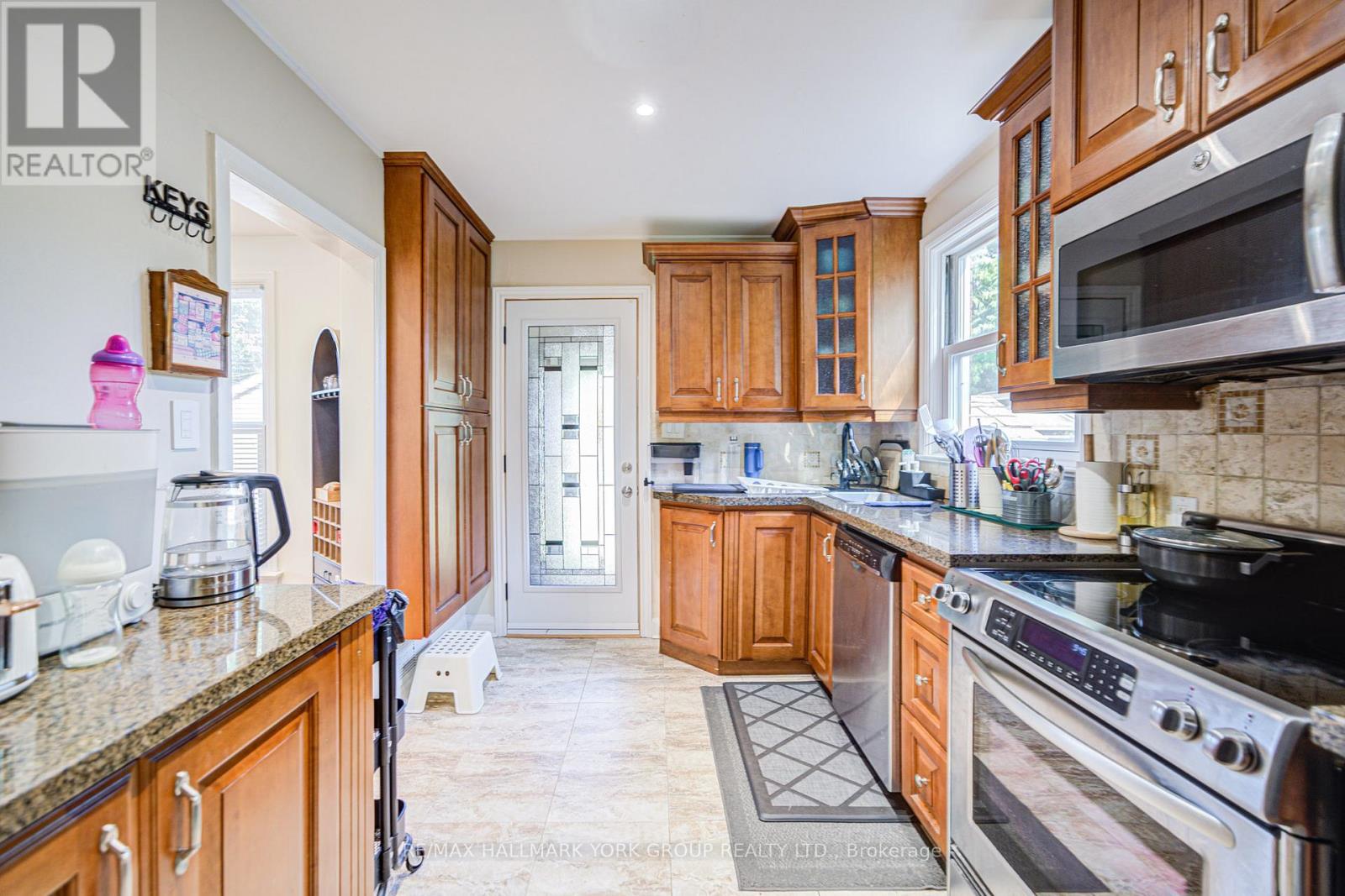 Photo 23 of 26 Gregory Street, Brampton ON