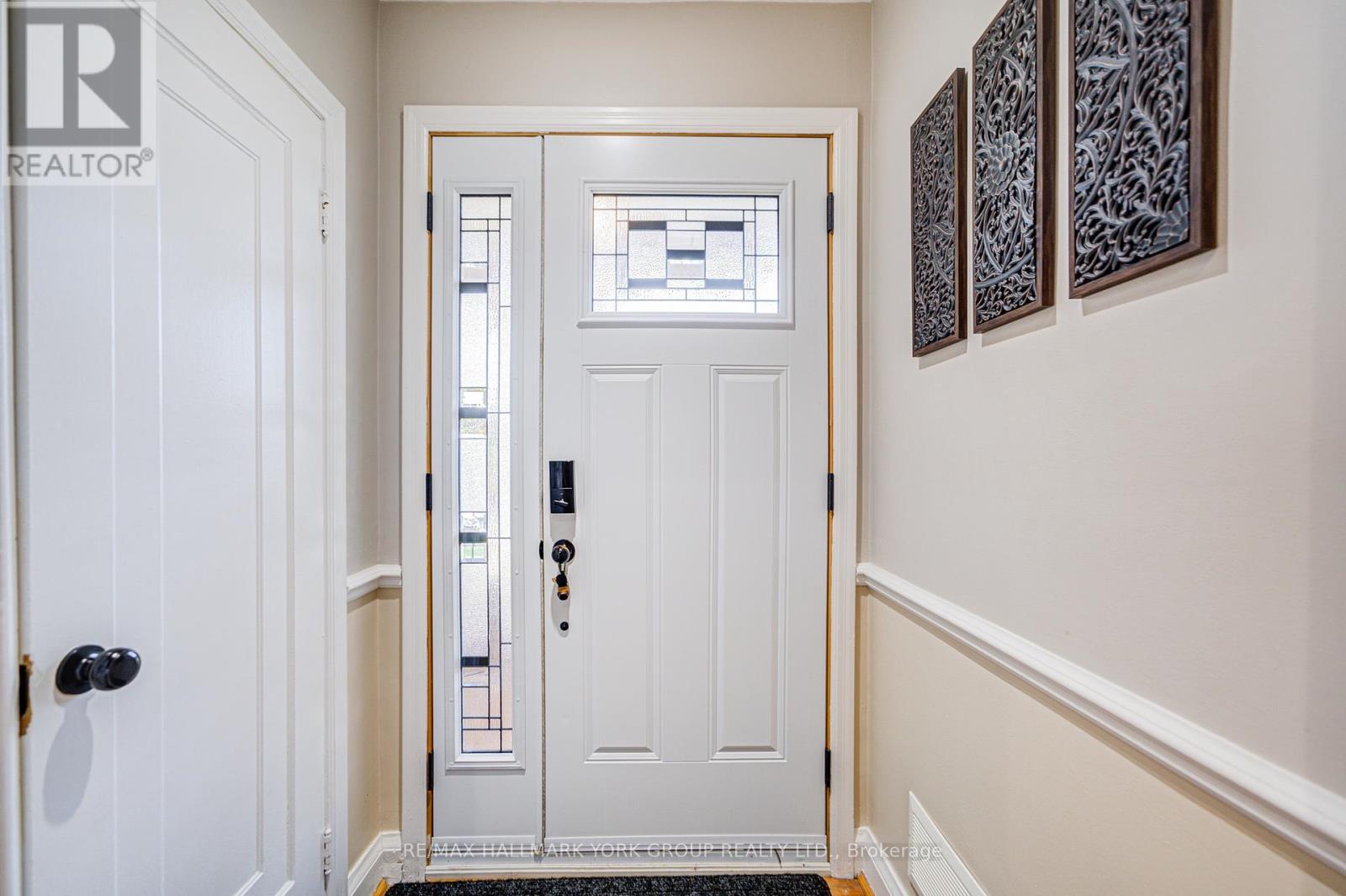 Photo 38 of 26 Gregory Street, Brampton ON
