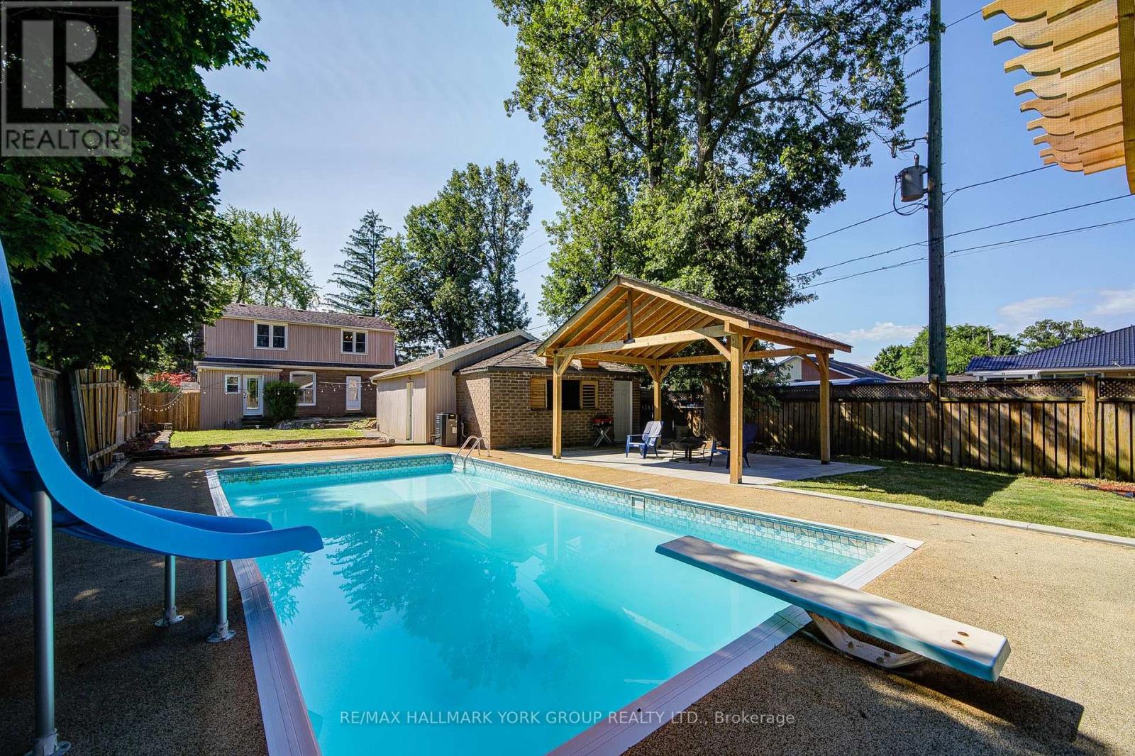 Photo 37 of 26 Gregory Street, Brampton ON