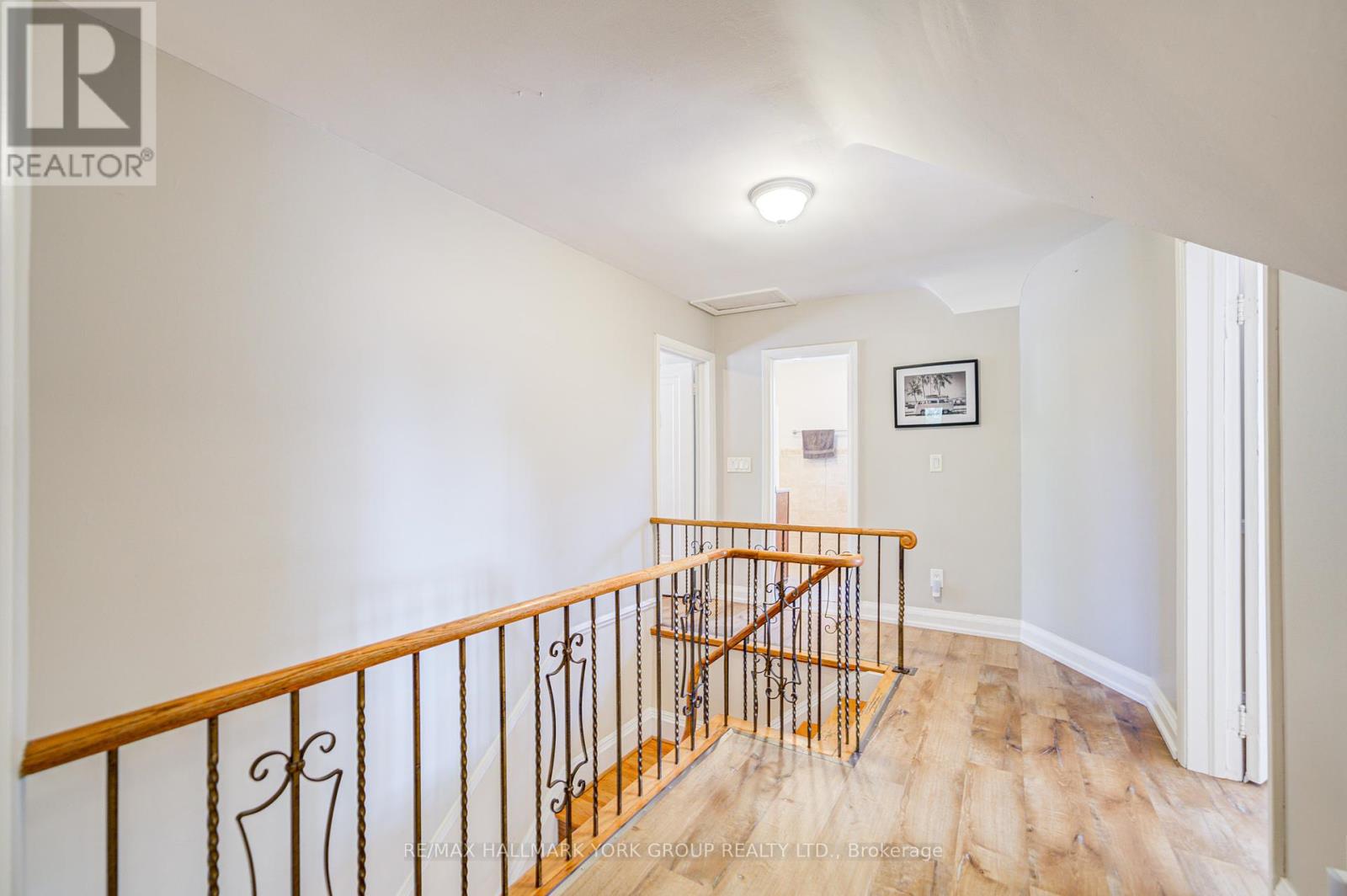 Photo 5 of 26 Gregory Street, Brampton ON