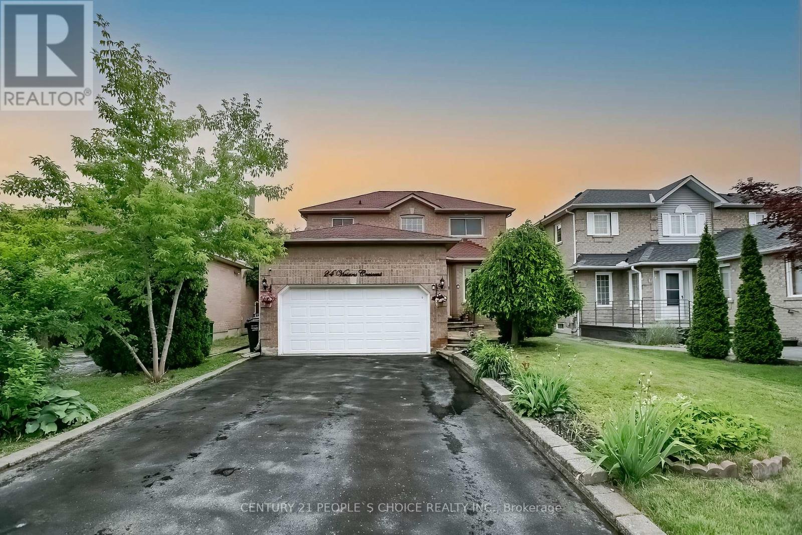 Photo 2 of 24 Vivians Crescent, Brampton ON