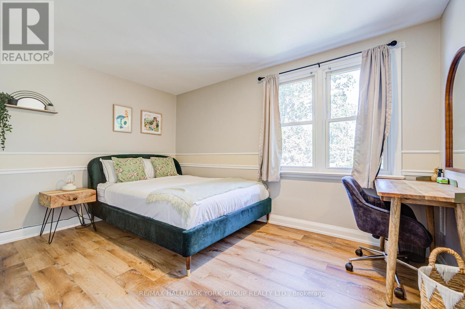 Photo 12 of 26 Gregory Street, Brampton ON