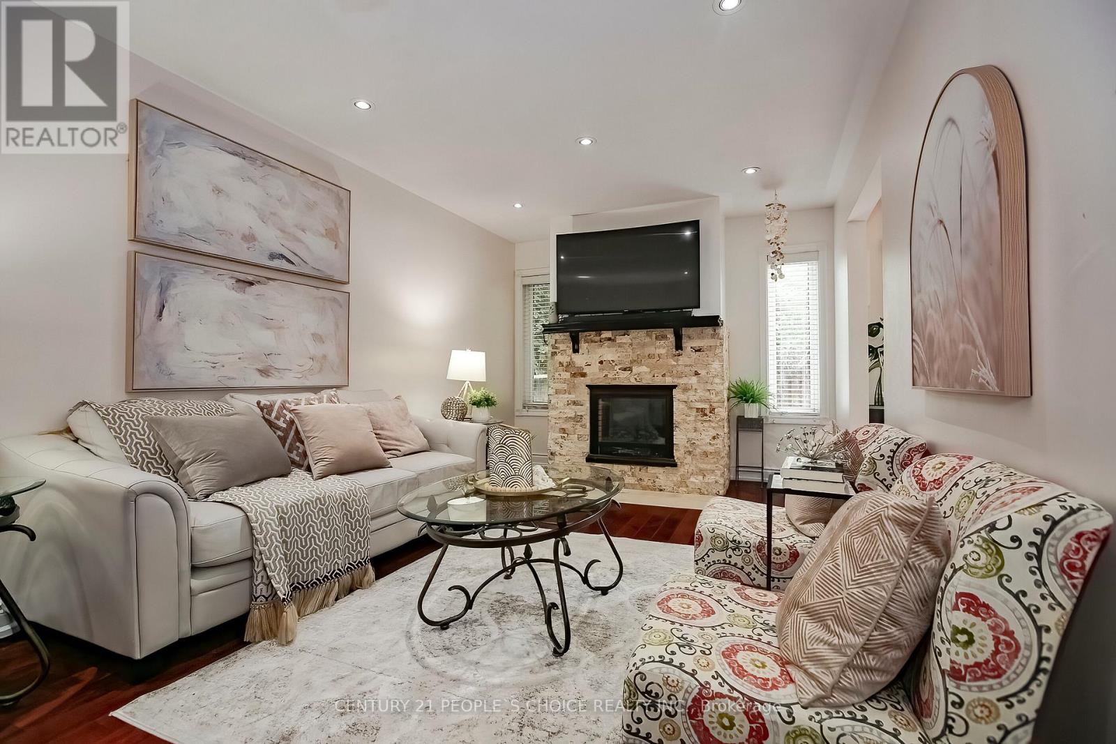 Photo 49 of 24 Vivians Crescent, Brampton ON