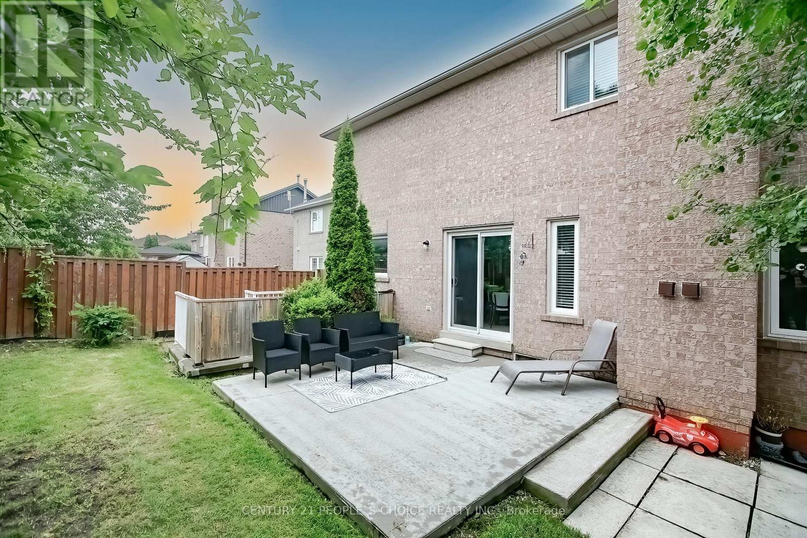 Photo 45 of 24 Vivians Crescent, Brampton ON