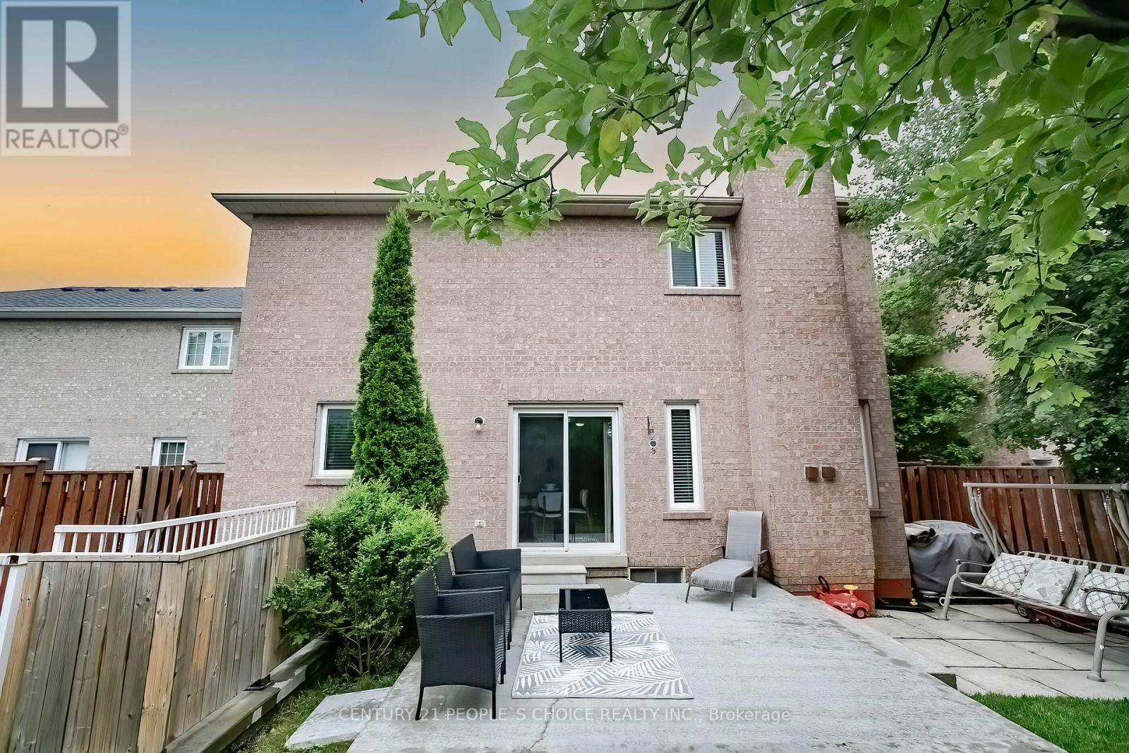Photo 47 of 24 Vivians Crescent, Brampton ON