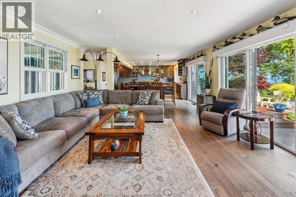 Photo 4 of 1171 Heritage, Kingsville ON