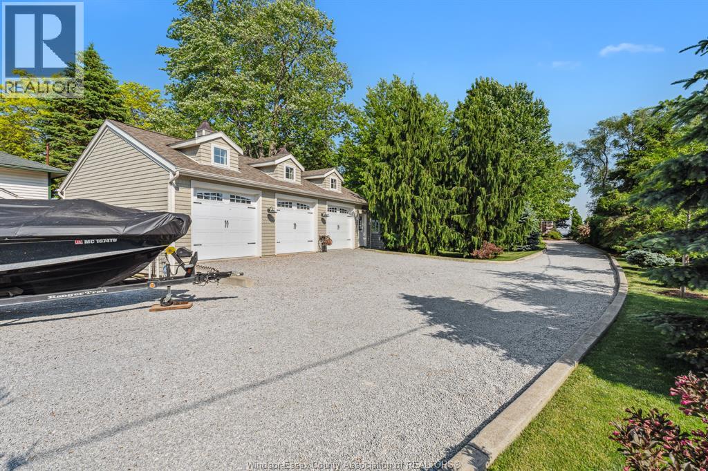 Photo 48 of 1171 Heritage, Kingsville ON