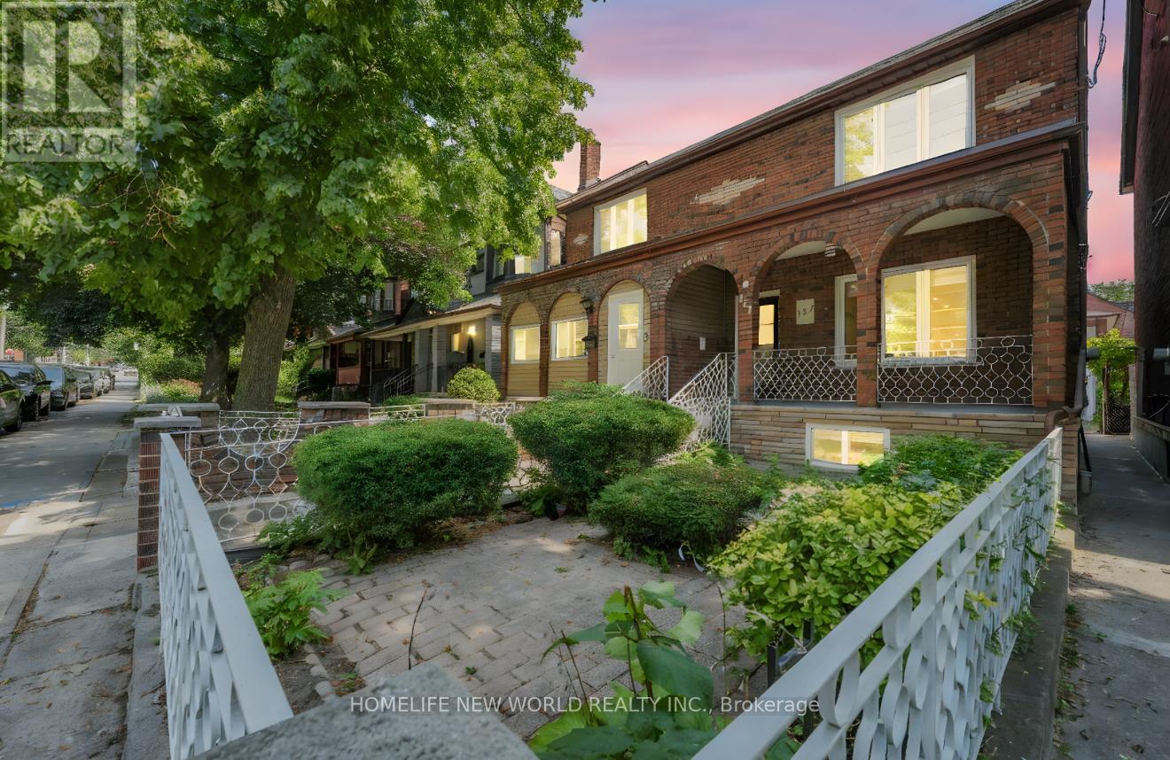 Photo 23 of 137 Gladstone Avenue, Toronto ON