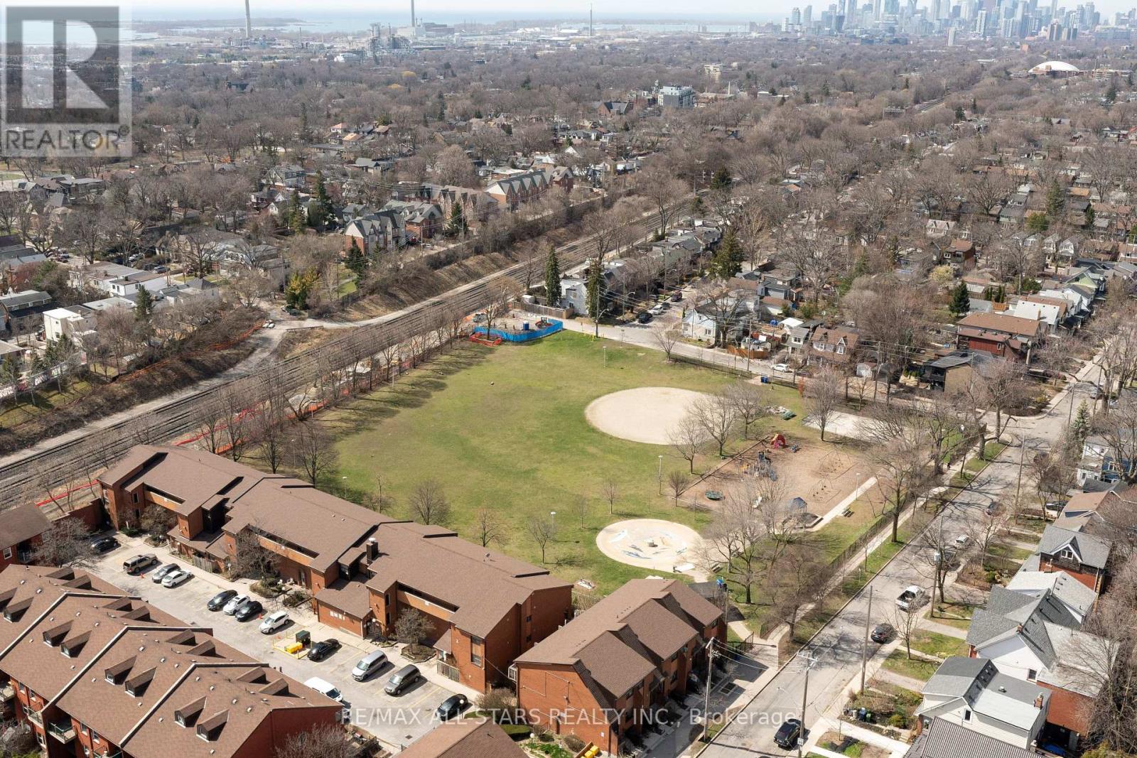 Photo 3 of 2710 286 Main Street, Toronto ON