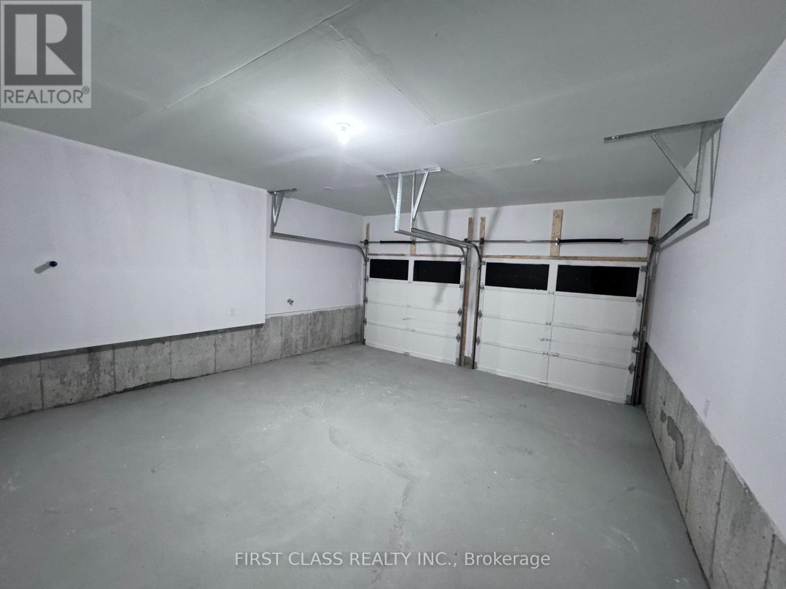 Photo 25 of 40 Boccella Crescent, Richmond Hill ON