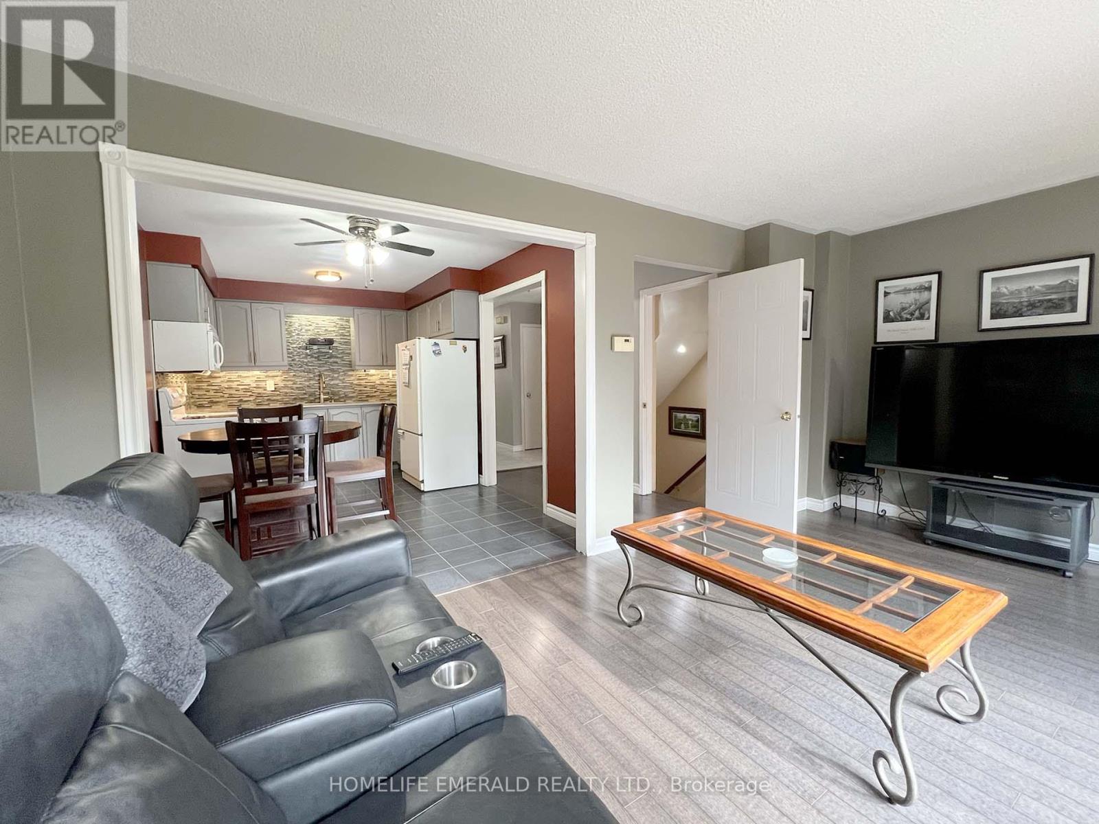 Photo 18 of 1 Potter Crescent, New Tecumseth ON
