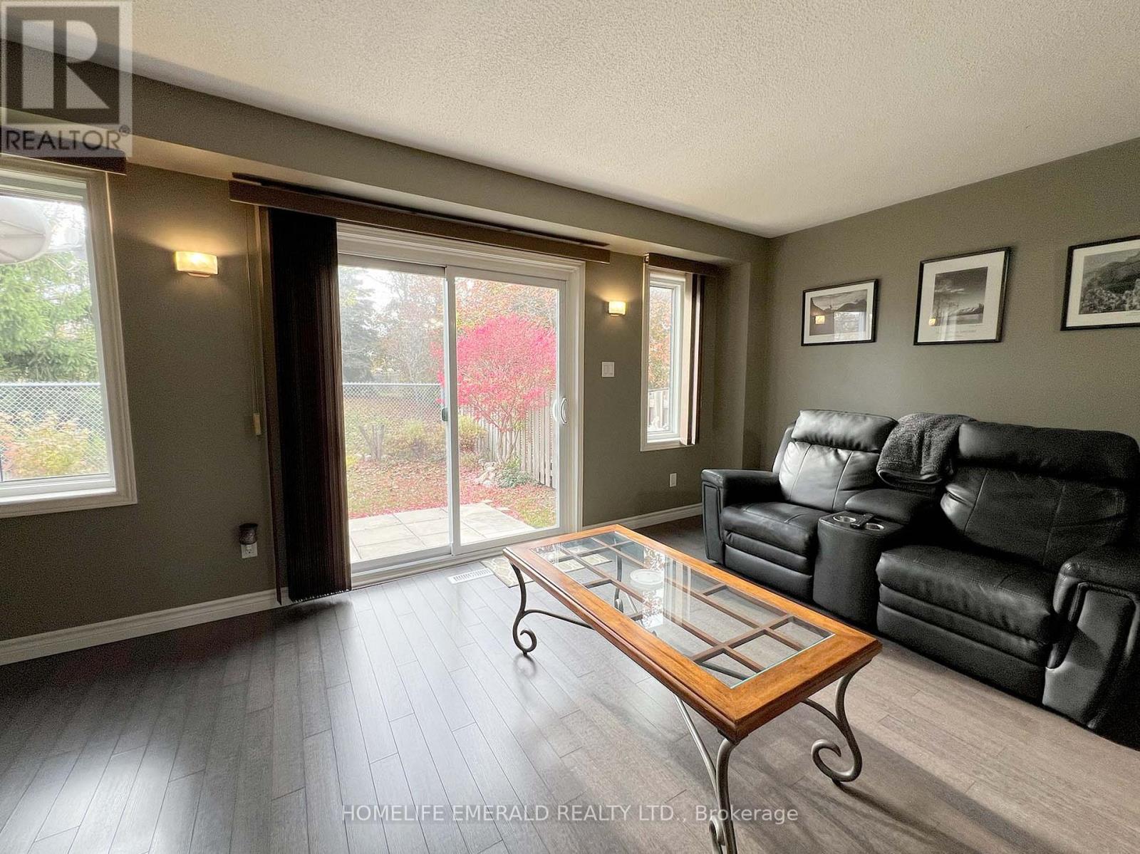 Photo 24 of 1 Potter Crescent, New Tecumseth ON