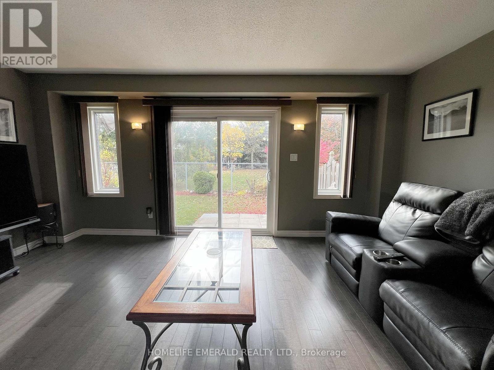 Photo 27 of 1 Potter Crescent, New Tecumseth ON