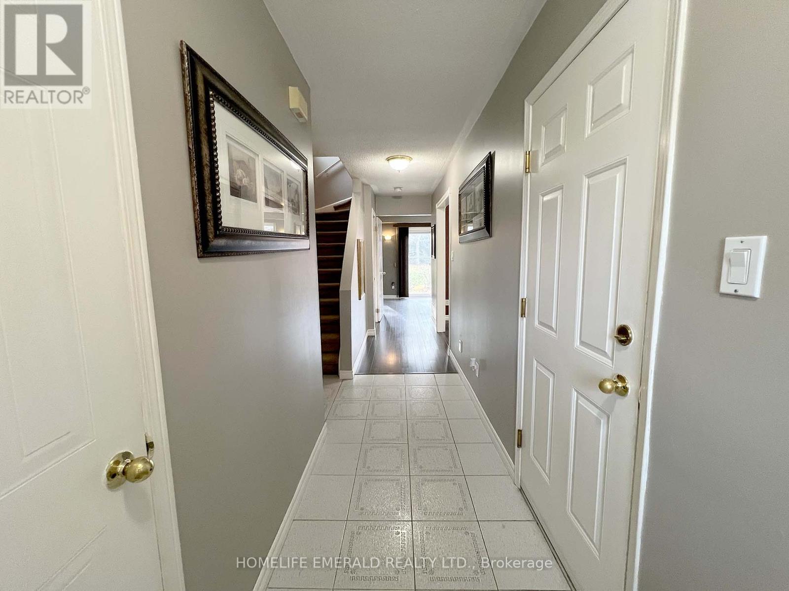 Photo 31 of 1 Potter Crescent, New Tecumseth ON