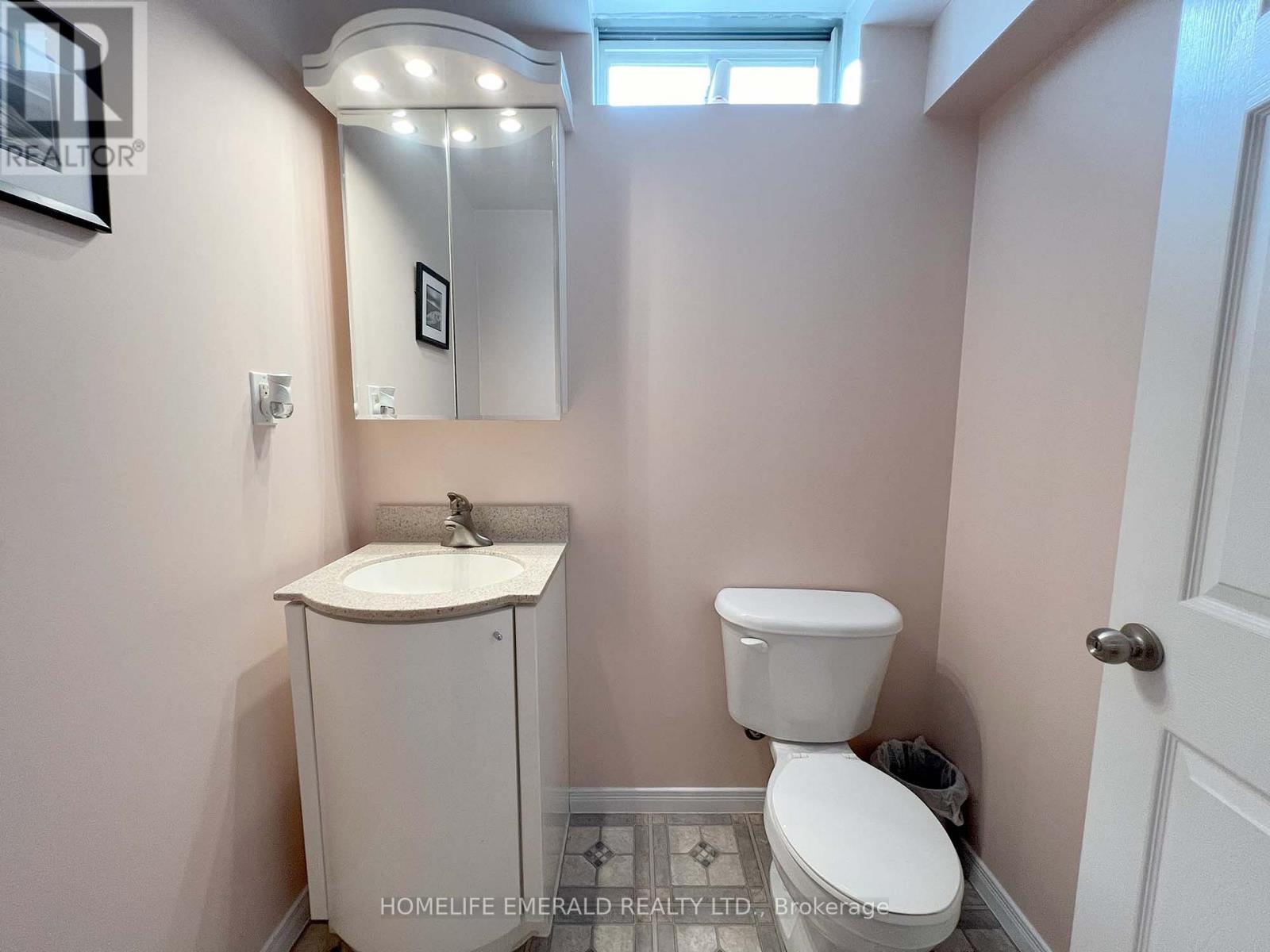 Photo 8 of 1 Potter Crescent, New Tecumseth ON