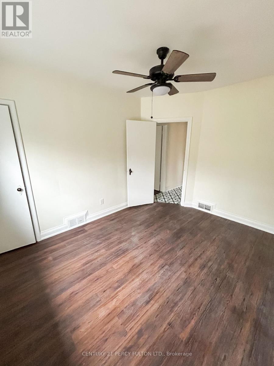 Photo 20 of Main 115 South Kings Way, Toronto ON