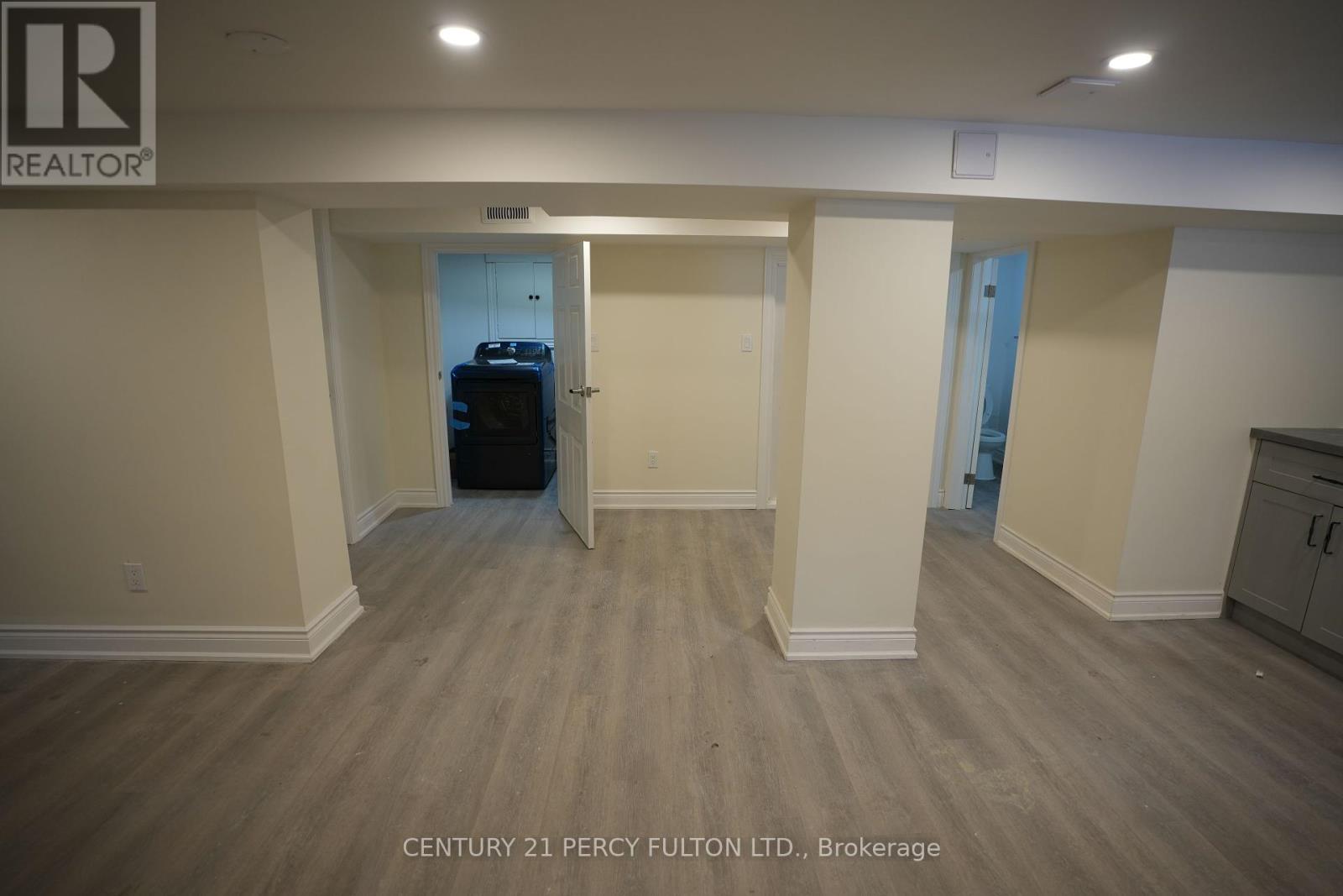 Photo 4 of 115 South Kings Way, Toronto ON